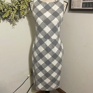 The Limited- size 2 gray and white checked dress